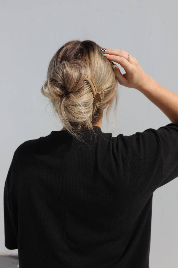 Matte Midi Hold Everything Claw
