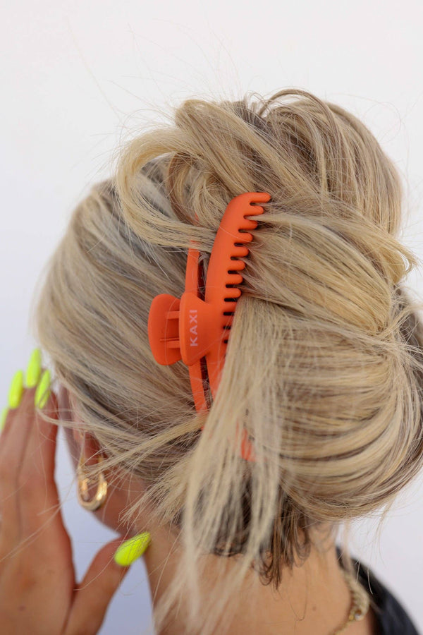 Matte Midi Hold Everything Claw